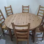 طاولة طعام