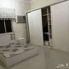 شقق للإيجار السنوي ثلاثة و أربعة و خمسة غرف .
