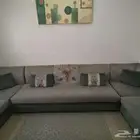 مجلس للبيع استخدام نظيف  مساحه الغرفه 3متر طول و3عرض