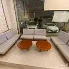 جلسة ارضية (خشبية) وطاوله وكرسي للبيع