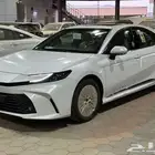 تويوتا كامري نص فل بنزين 2025