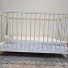 سرير أطفال