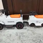سيارة شحن كهربائيه