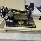 للبيع مكينة خياطة ام أسدين