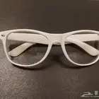 فريم نظارة أبيض اللون