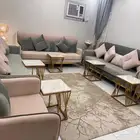 مجلس كنب مع طاولات