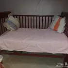 سرير اطفال بحالة جيده
