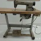 مكينة خياطة