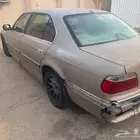 بي أم حوت للبيع حجم 728Li