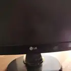 شاشتين للبيع