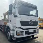 شاحنة شاكمان مع كرين xcmg