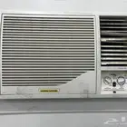 مكيف وشاشة