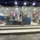 محل مواد بناء وسياكة للتقبيل