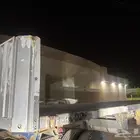 سطحه ثلاث محاور