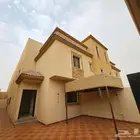 تاون هاوس للايجار بموقع مميز جدا في حي طويق