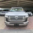 لاندكروزر GXR L4 بنزين موديل 2024 بطاقه جمركيه ذهبي