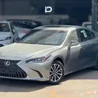لكزس ES350 فئة CA خليجي 2025 لدى شركة ابن ذياب للسيارات