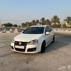 فولكس فاجن قولف GTI لون أبيض
