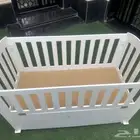 سرير اطفال