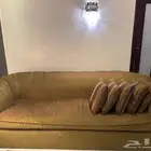 كنبة خضراء للبيع
