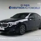 بي ام دبليو 520i 2025 M Sport فل بانوراما