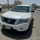 جيب صالون نيسان باثفايندر 2013 دبل على السوم من 25 الف
