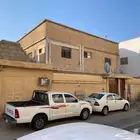 فيلا قديمة للبيع بقيمة أرض في حي النسيم الغربي