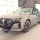 بي ام دبليو الفئة السابعة 740i موديل 2023 لون رمادي روعه