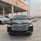 تويوتا لاندكروزر GXR L3 بنزين 2025 سعودي ( لوحات )