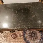 طاولة كبيرة خشبية