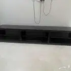 طاولة تلفزيون إيكيا أسود لأعلى سوم
