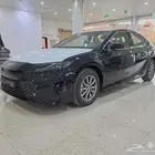 تويوتا كامري E ستاندر بنزين لون أسود 2025