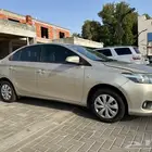 للبيع تويوتا يارس 2017