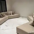 كنب بتصميم فريد للبيع بسعر حصري