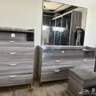 غرفة نوم شبه جديدة مع مجلس ارضي مودرن