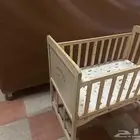 سرير اطفال لوجه الله مع مقعد سياره و عربيه