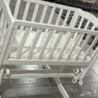 سرير اطفال