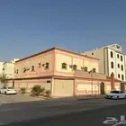 فله مساحه 600 دور وشقتين