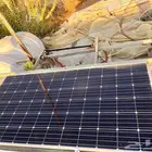للبيع لوح واحد طاقة شمسية شغال شرط 300w