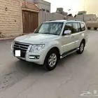 Mitsubishi Pajero GLS fully loaded with sunroof and 4x4