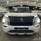 ميتسوبيشي اوتلاندر بريميوم ابيض 2025 (كاش-أقساط)
