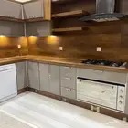 مطبخ المينيوم بواجهة خشب