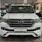 للبيع جيب لاندكروزر GXR-3 2017 سعودي عداد قليل V8 ( مخززنه )
