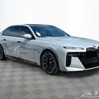 BMW 740i موديل 2023   الفئة السابعة   وارد أمريكا