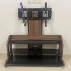 طاولة شاشة شبه جديدة