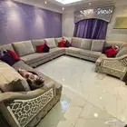 كنب رمادي متصل نظيف
