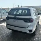 فورد ايفريست XLS - استاندرد 2025