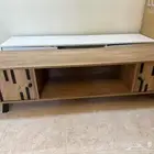 طاولة شاشه