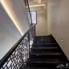 للبيع روف علوى مع ملحق مدخل مستقل VIP من 600 ألف حي الوسام