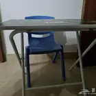 مكتب اطفال مع كرسي